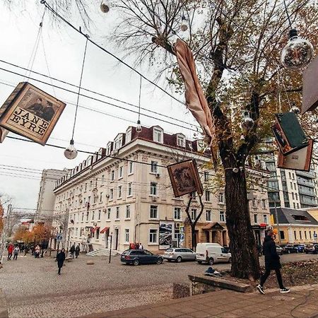 Cathedral Park And Pedestrian Zone Ultracentral Cozy Apartment In Kišiněv Exteriér fotografie