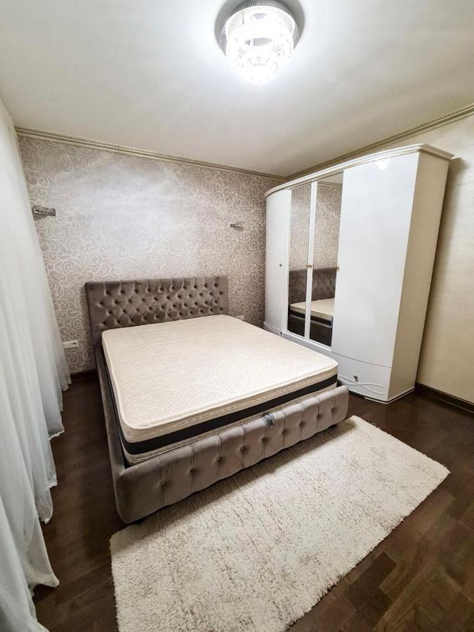 Cathedral Park And Pedestrian Zone Ultracentral Cozy Apartment In Kišiněv Exteriér fotografie