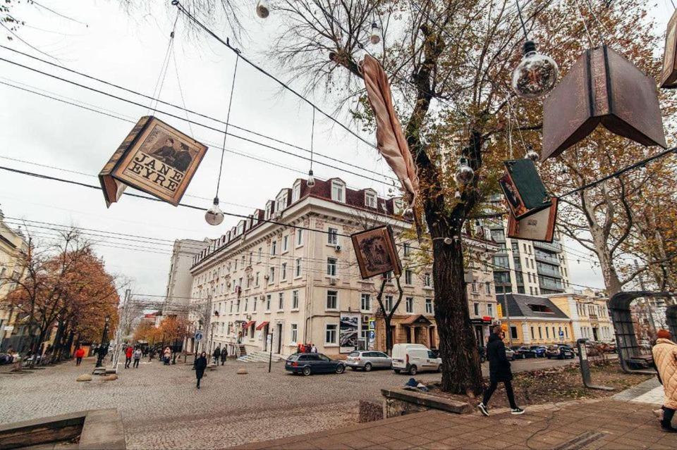 Cathedral Park And Pedestrian Zone Ultracentral Cozy Apartment In Kišiněv Exteriér fotografie