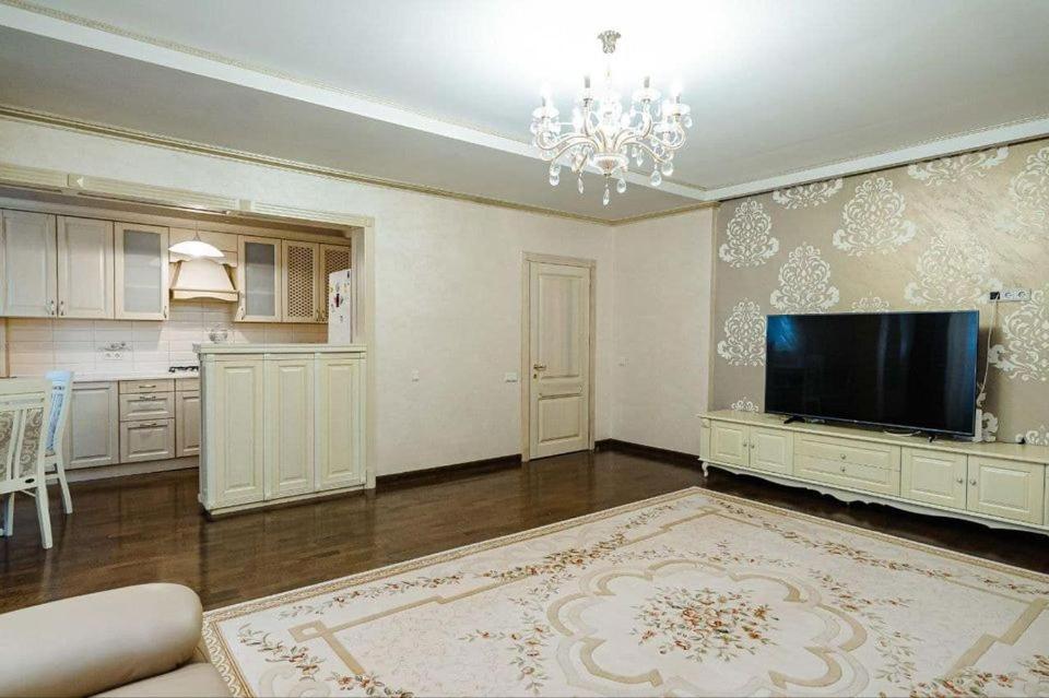 Cathedral Park And Pedestrian Zone Ultracentral Cozy Apartment In Kišiněv Exteriér fotografie